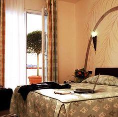 Hotel 4* BW Mondial Cannes Franta