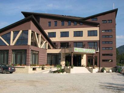 Hotel 3* Atlas Sacele Romania